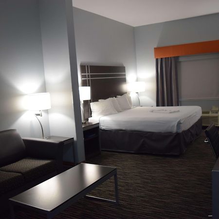 Best Western Elkhart Inn & Suites Екстериор снимка