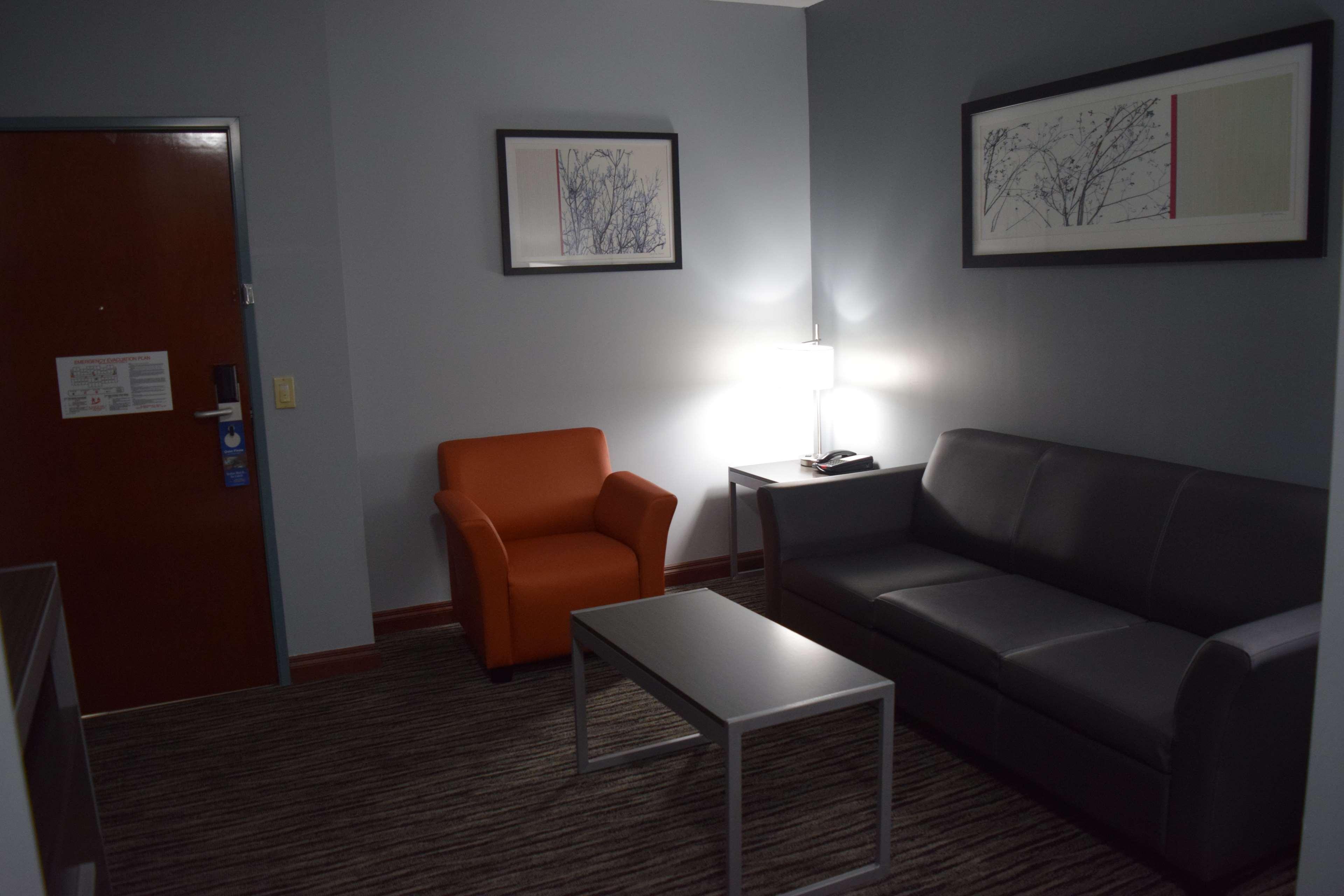 Best Western Elkhart Inn & Suites Екстериор снимка
