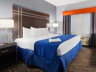 Best Western Elkhart Inn & Suites Стая снимка